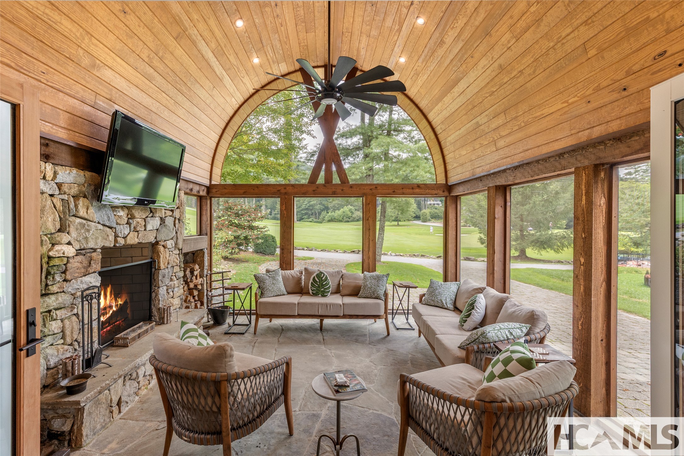 346 Hummingbird Lane