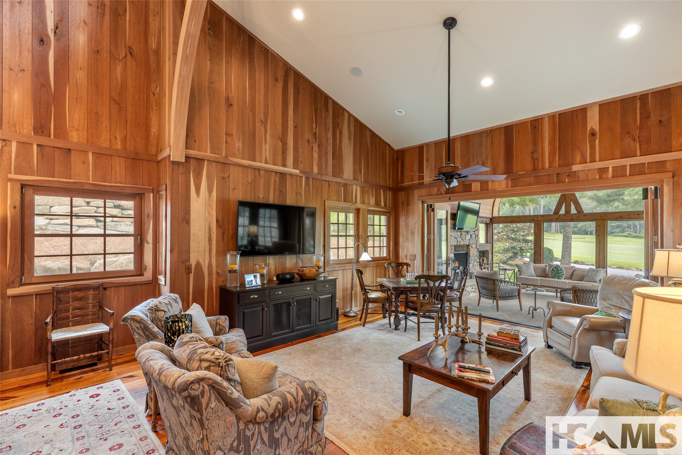 346 Hummingbird Lane