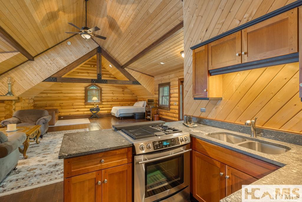 764 Hardscrabble Ridge Road