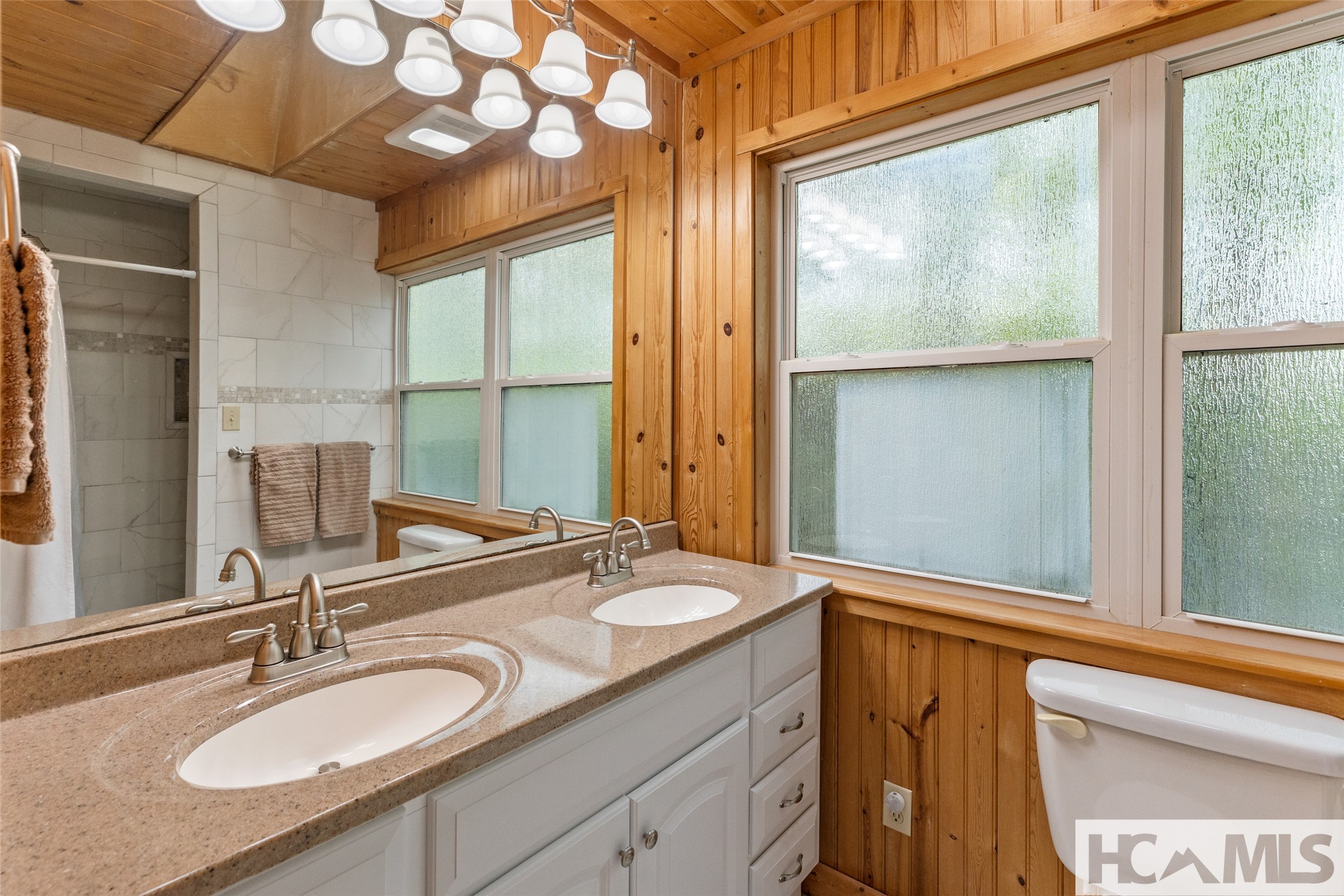 65 Satulah Ridge Road