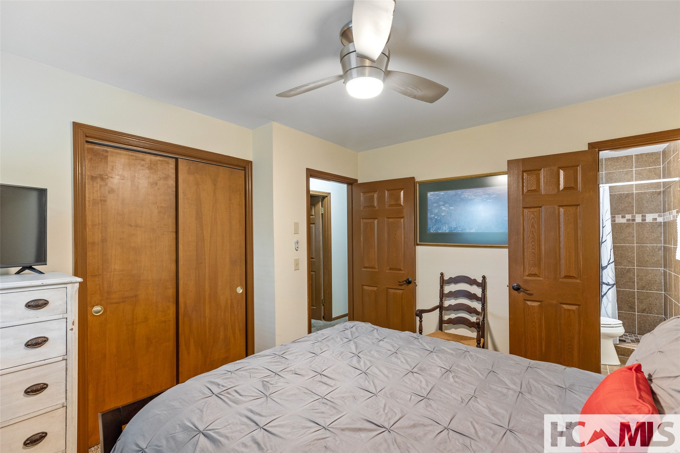 65 Satulah Ridge Road