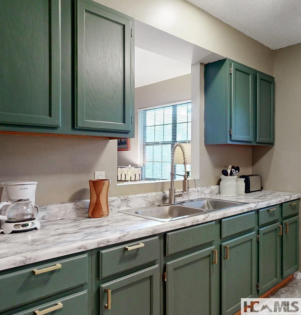 353 Vistawilla Drive