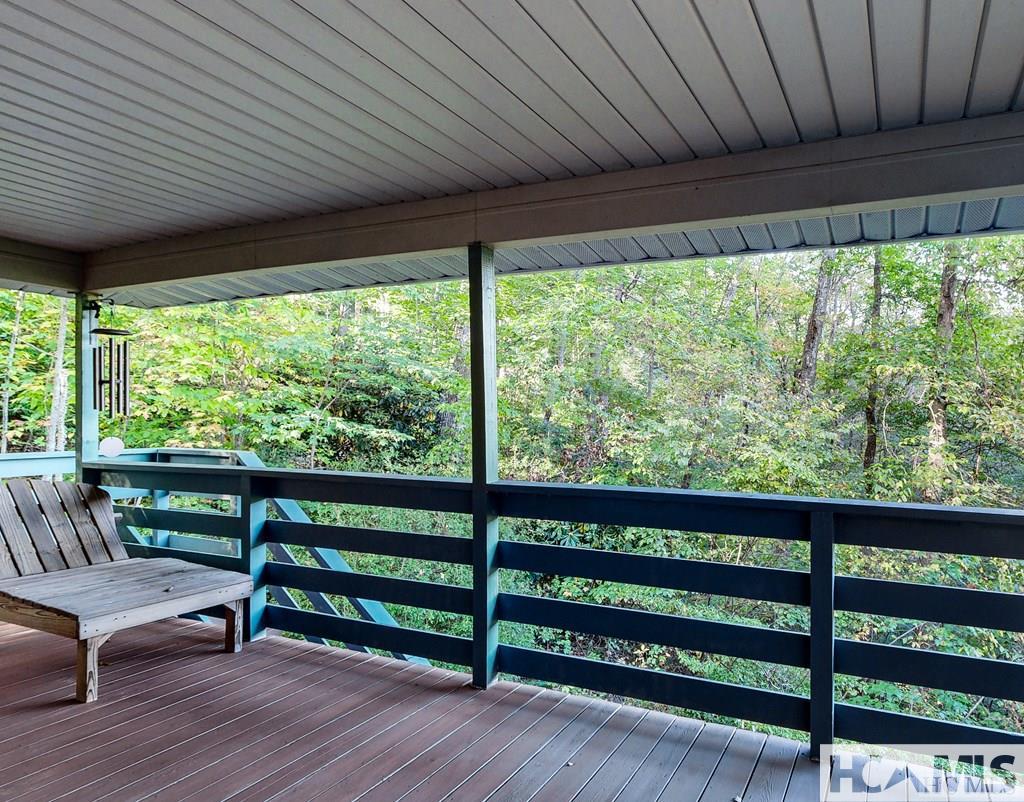 353 Vistawilla Drive