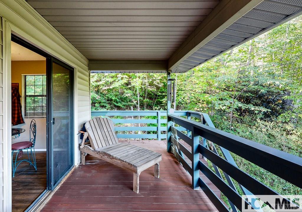 353 Vistawilla Drive