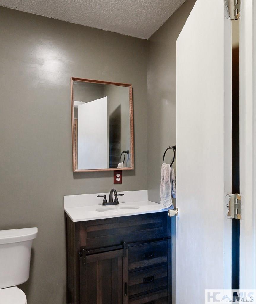 353 Vistawilla Drive