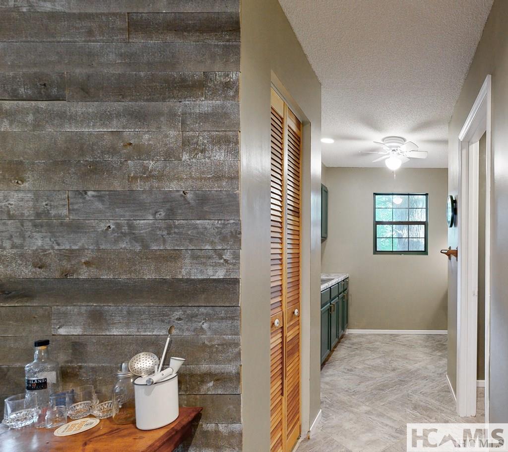 353 Vistawilla Drive