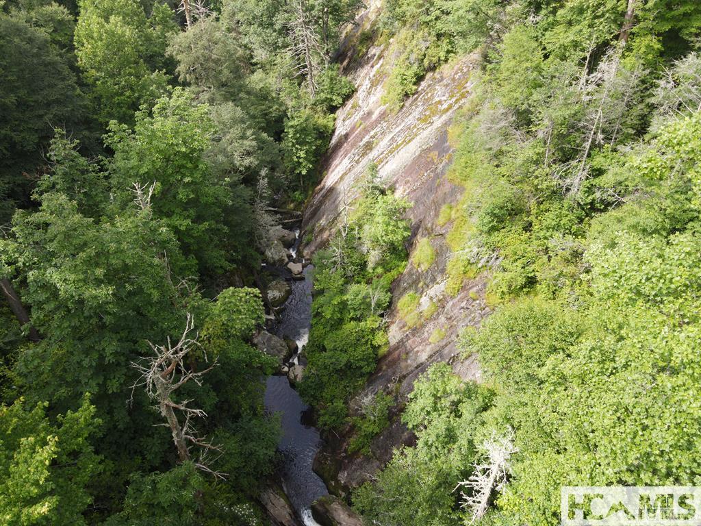 TBD Saratay Falls Drive Drive