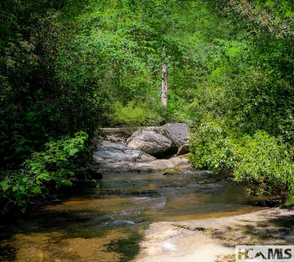 TBD Saratay Falls Drive Drive