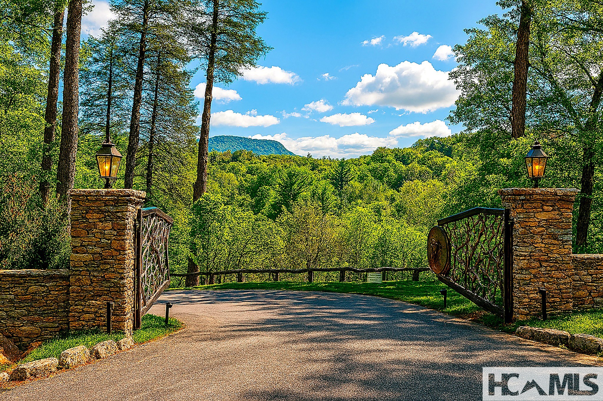 TBD Hawks Ledge Ln.
