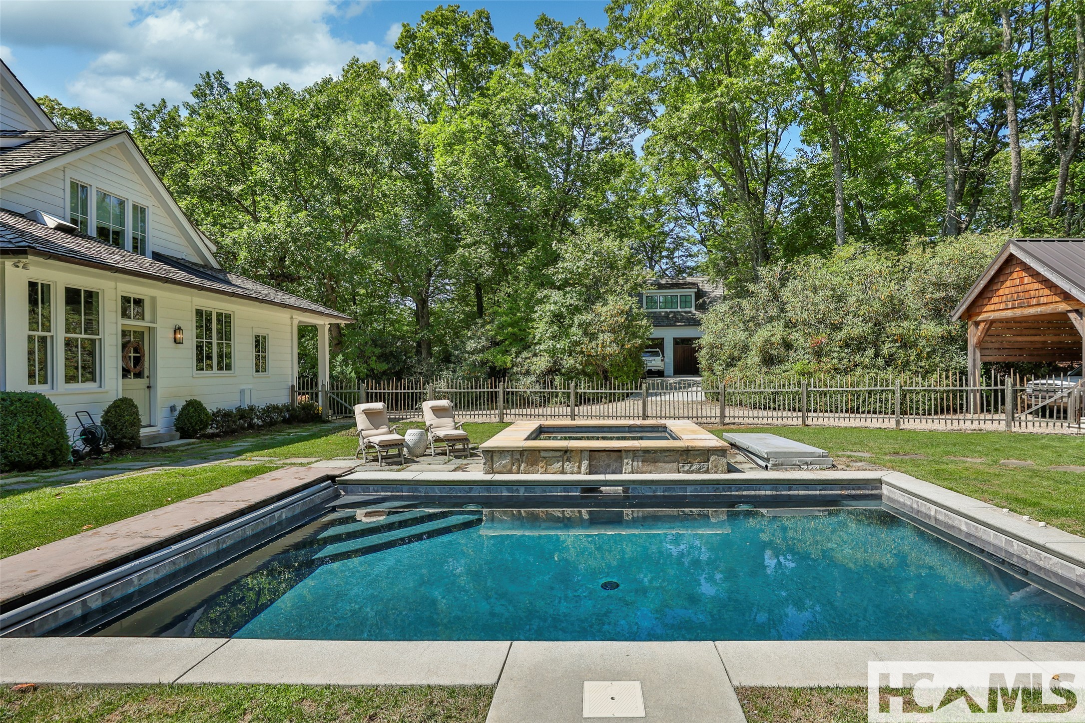 225 Bowery Road