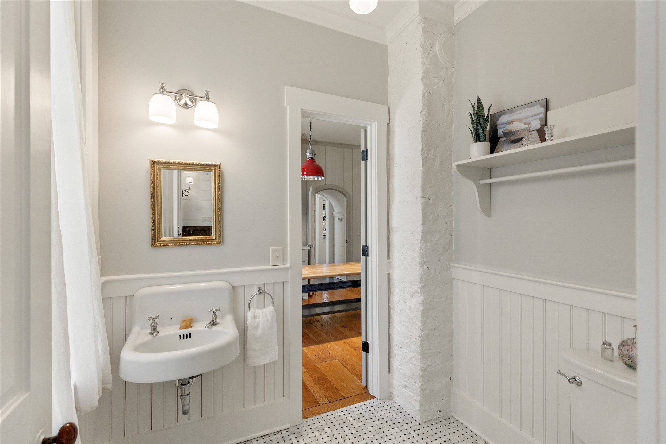 225 Bowery Road