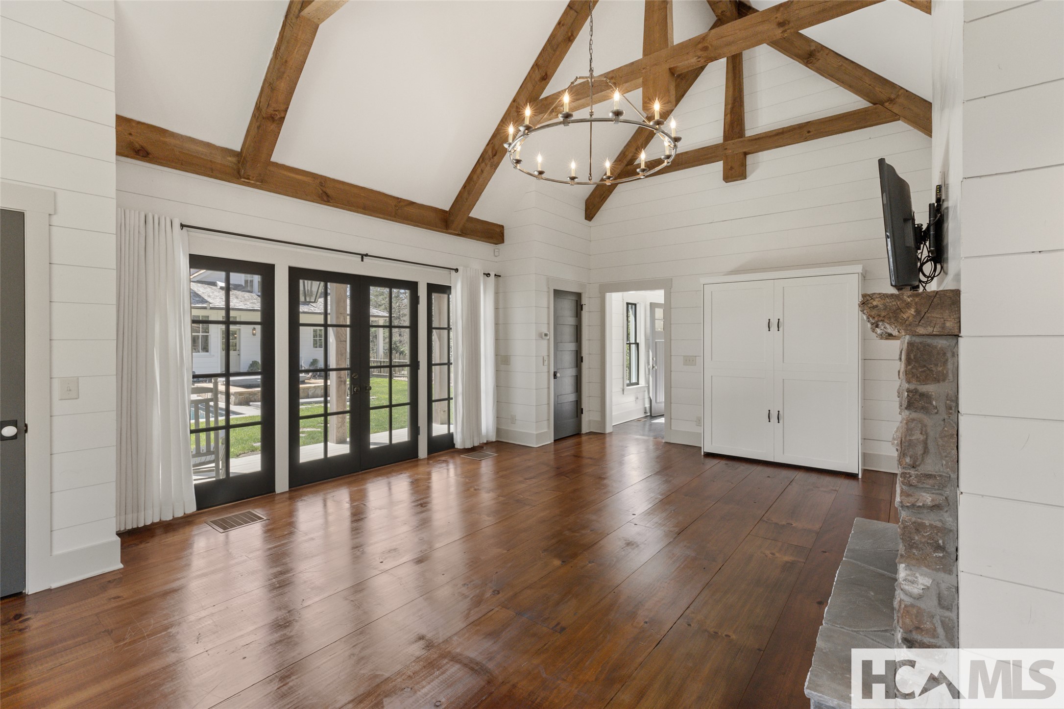 225 Bowery Road