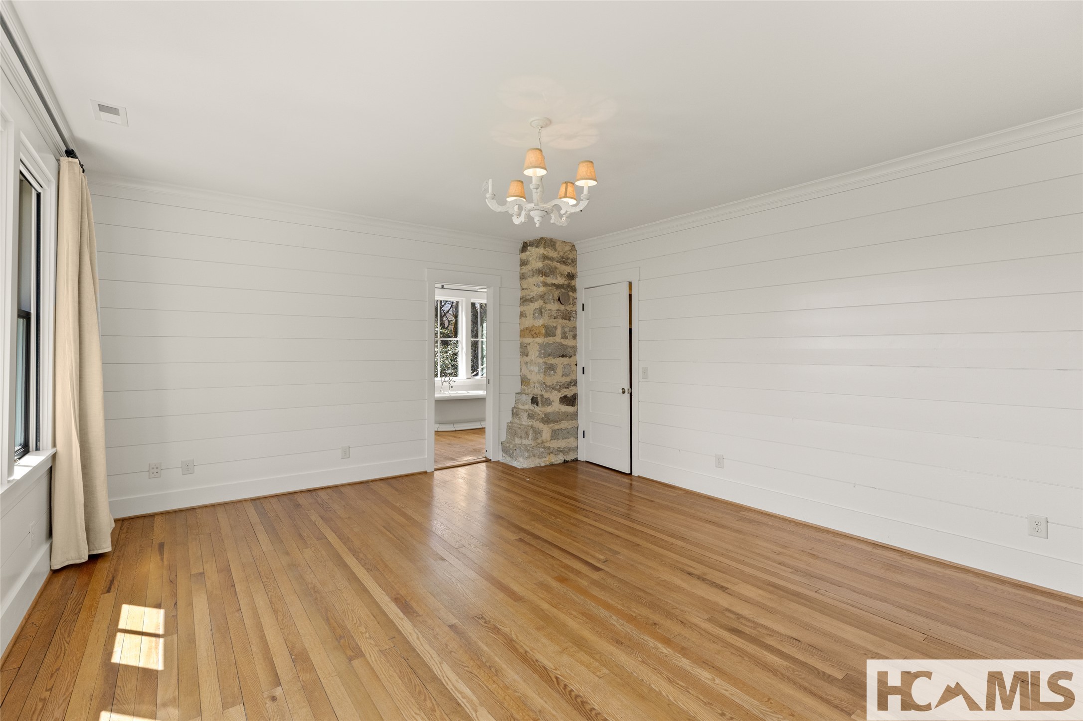225 Bowery Road