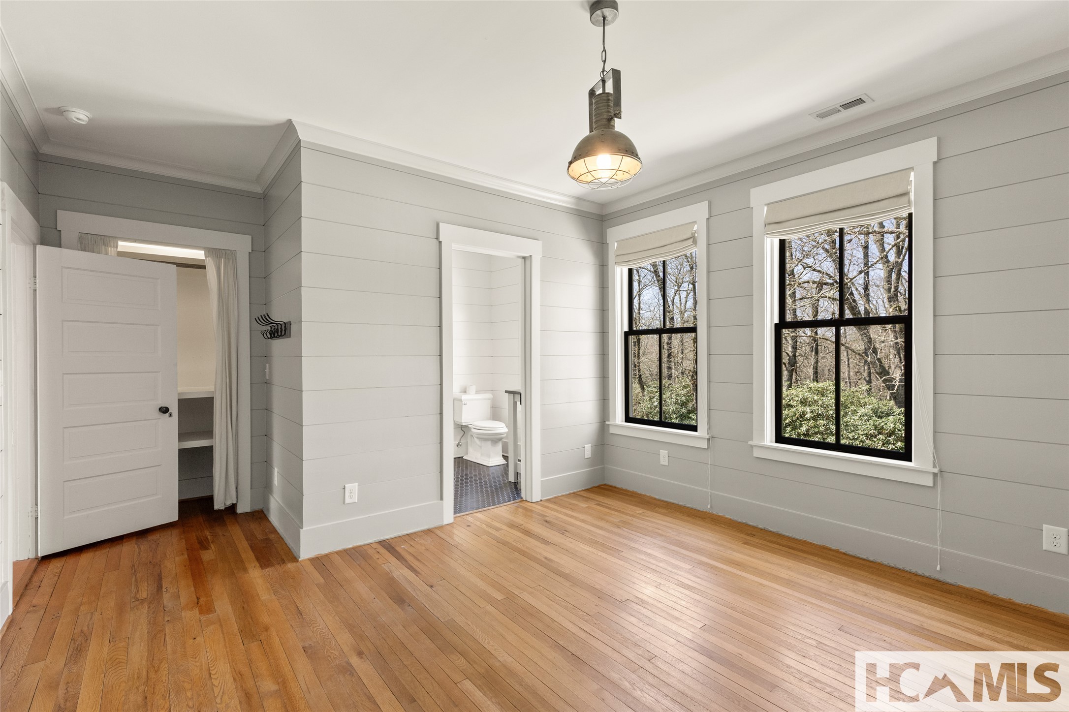 225 Bowery Road