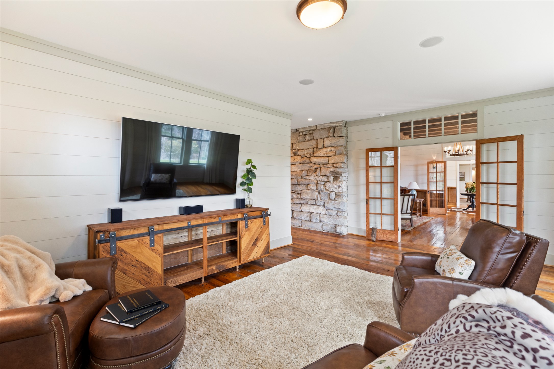 225 Bowery Road