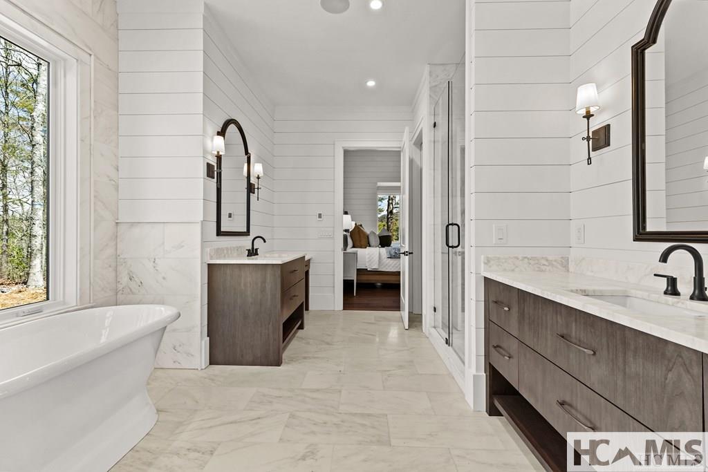 33 Sanctuary Ridge Road