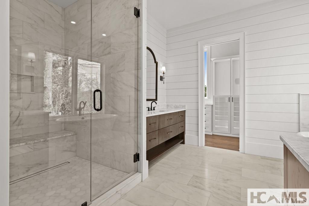 33 Sanctuary Ridge Road