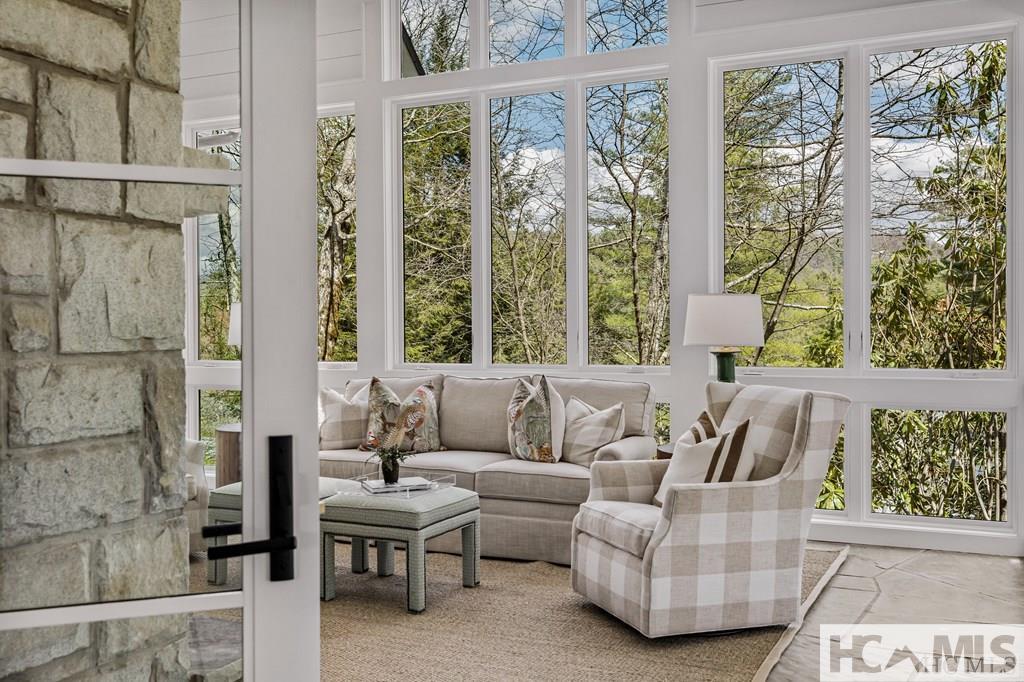 33 Sanctuary Ridge Road