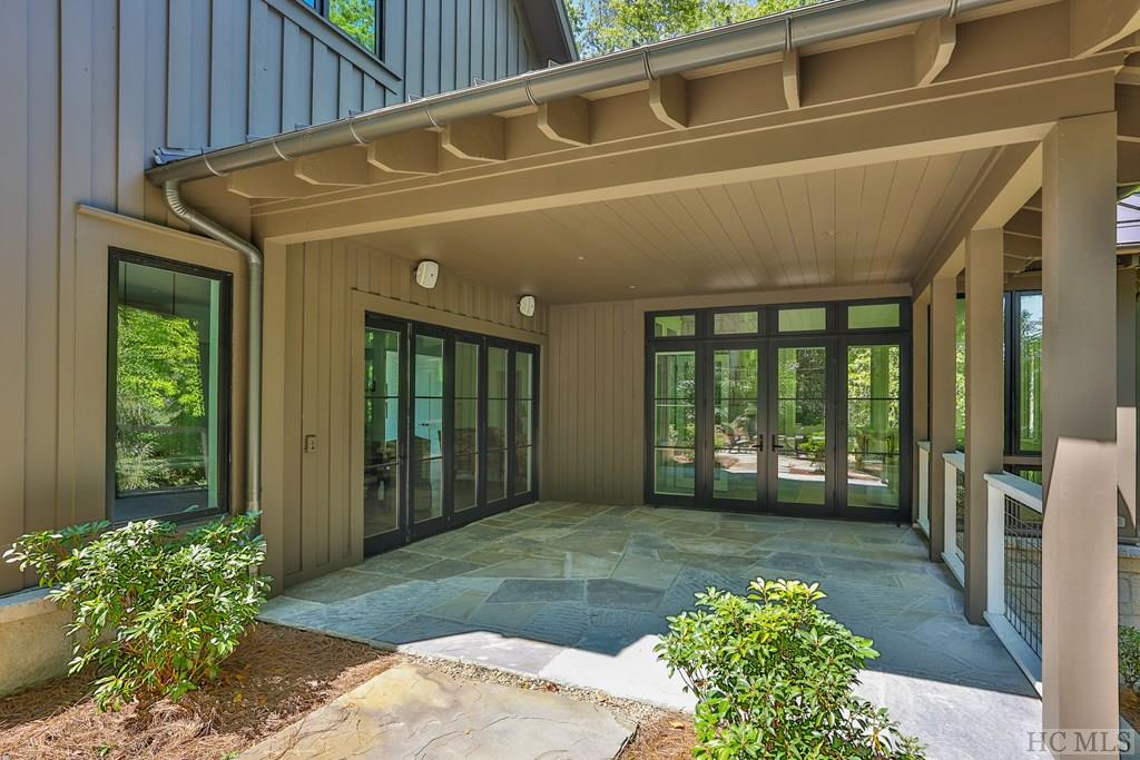 33 Sanctuary Ridge Road