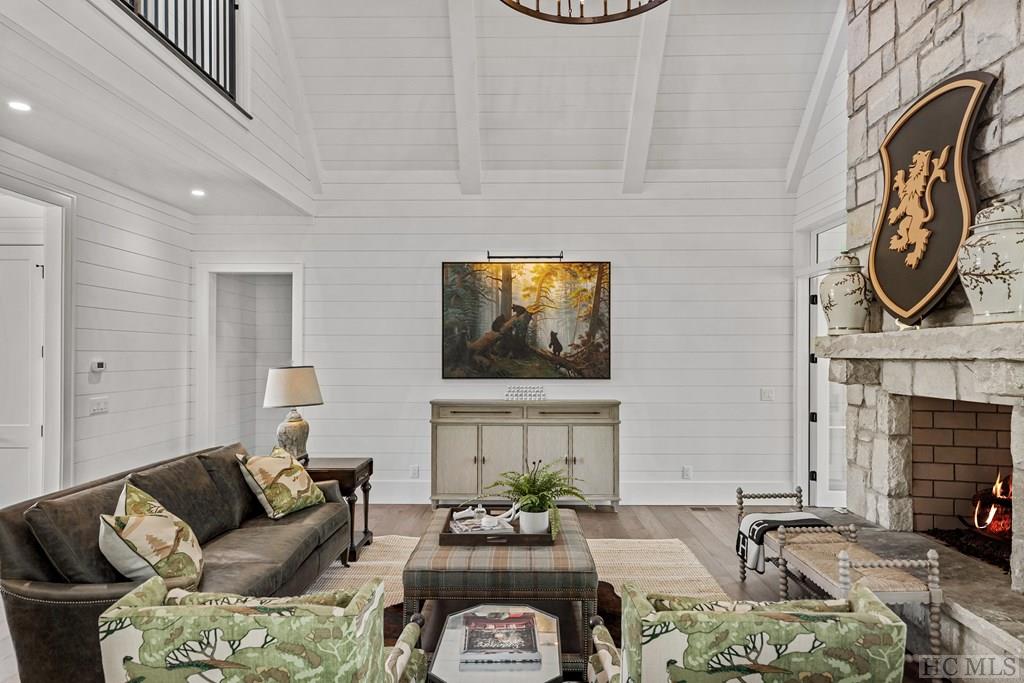 33 Sanctuary Ridge Road