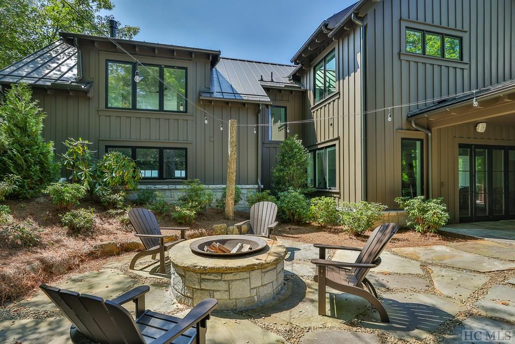 33 Sanctuary Ridge Road