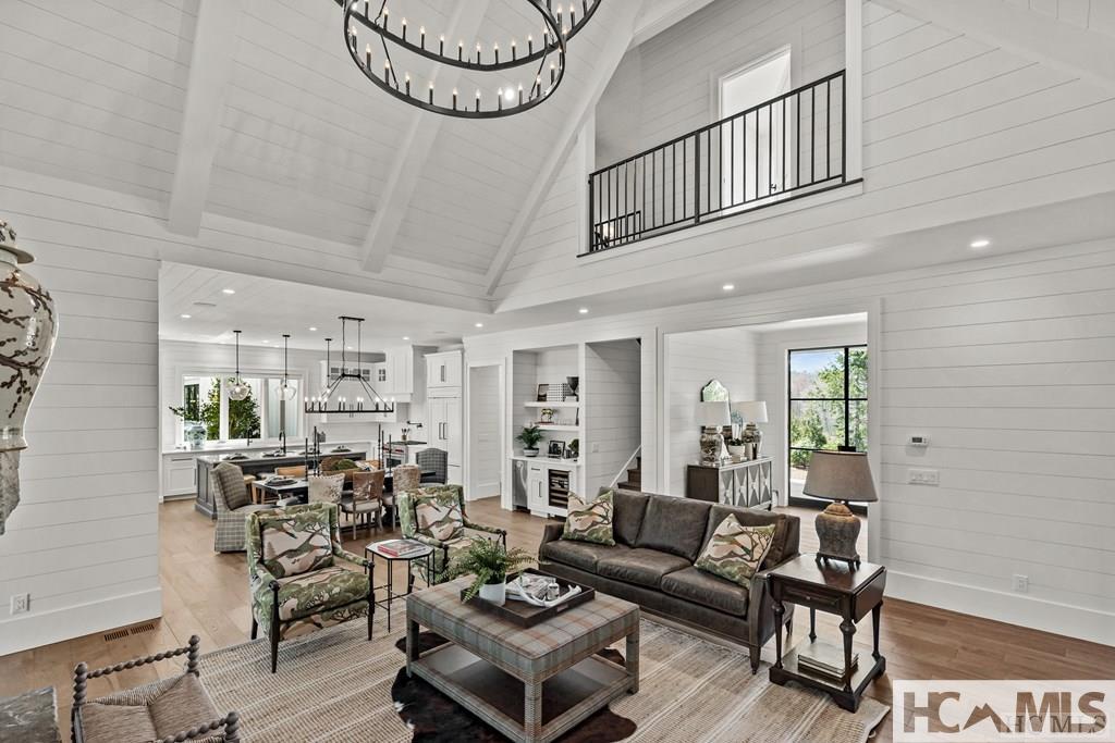 33 Sanctuary Ridge Road