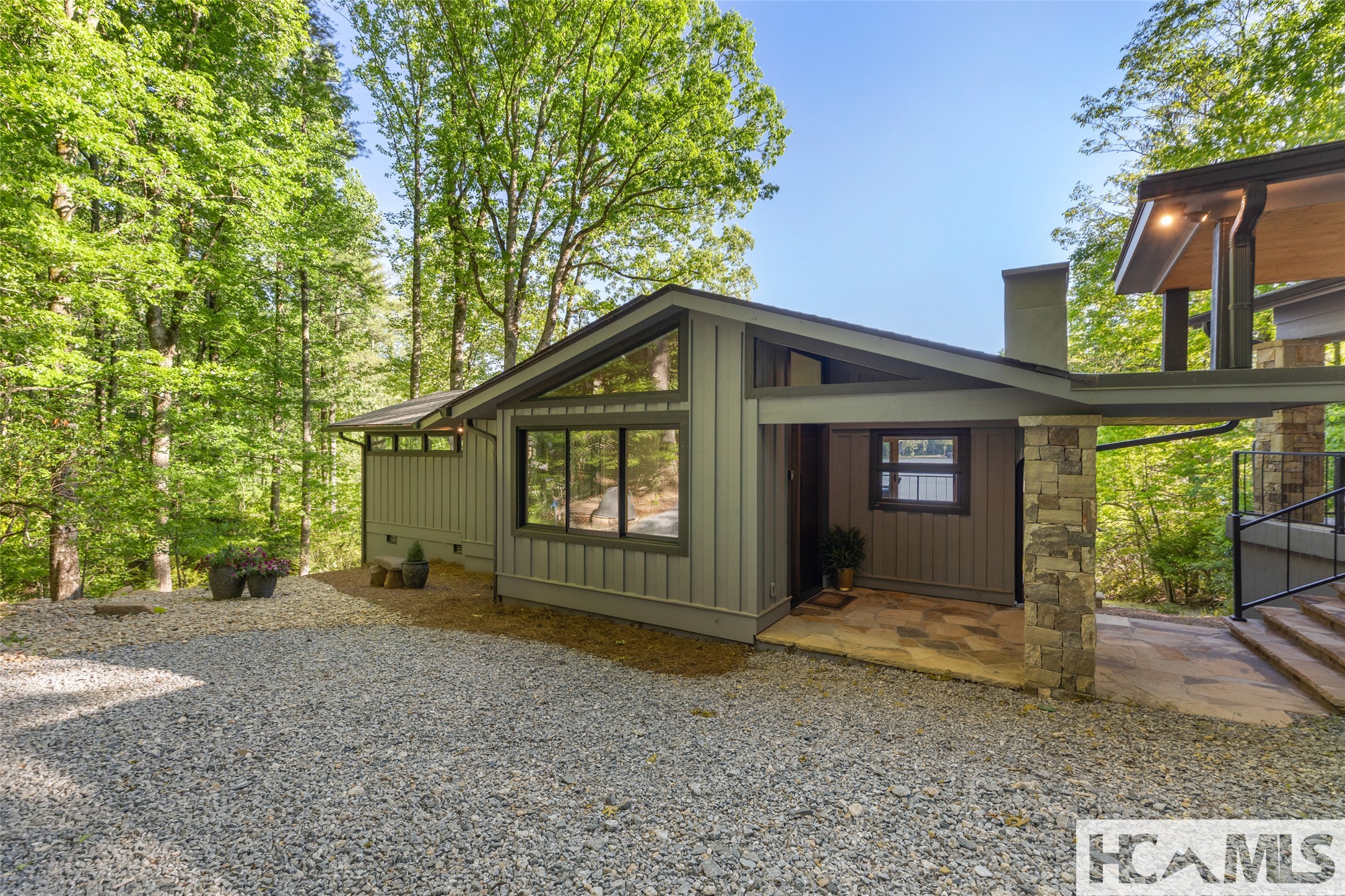 905 Cold Mountain Road