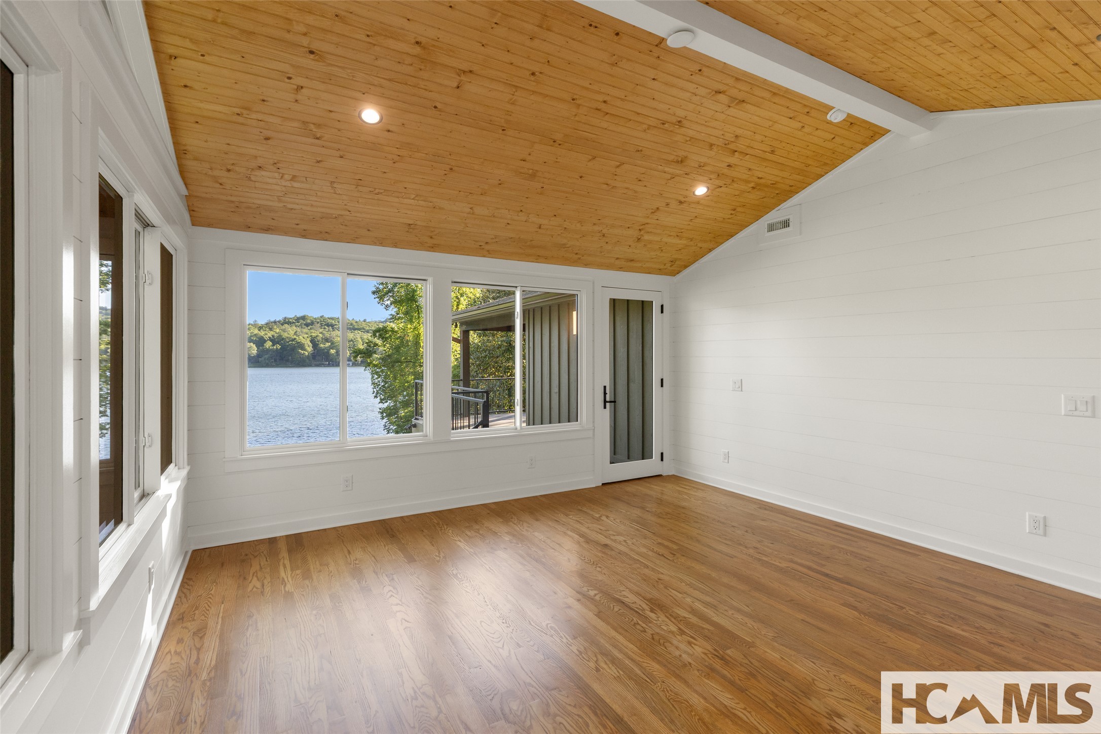 905 Cold Mountain Road