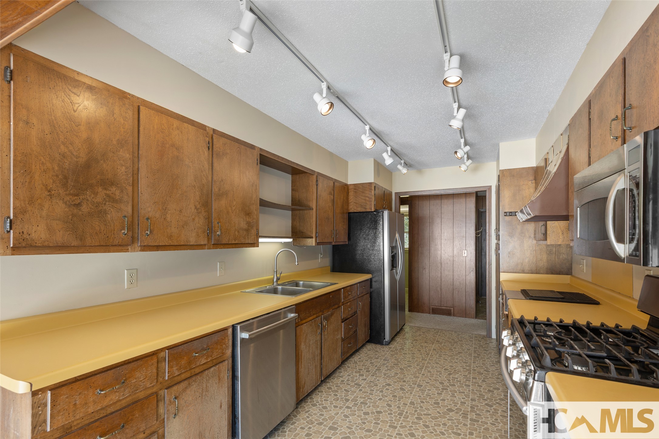 905 Cold Mountain Road