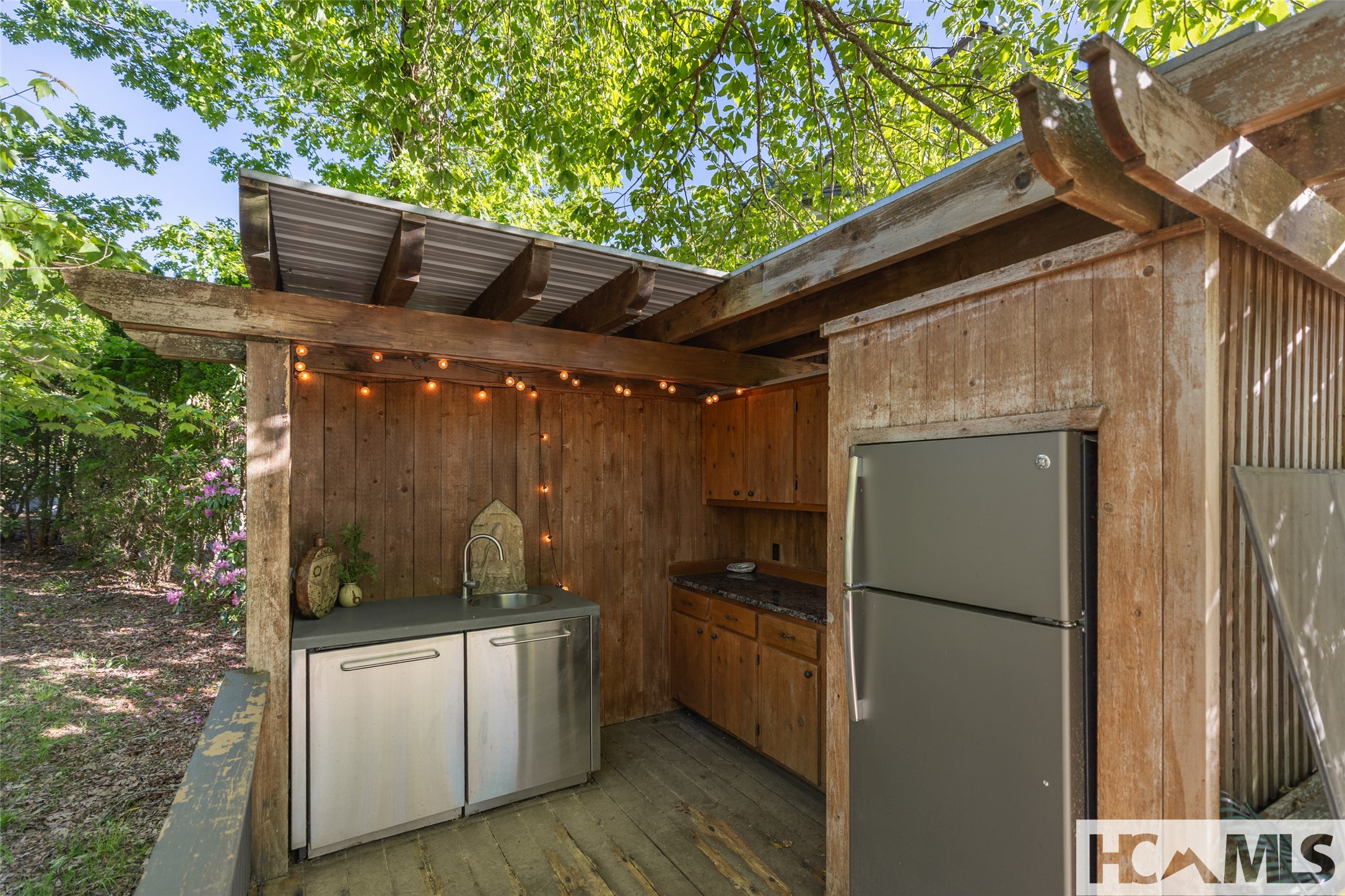 905 Cold Mountain Road