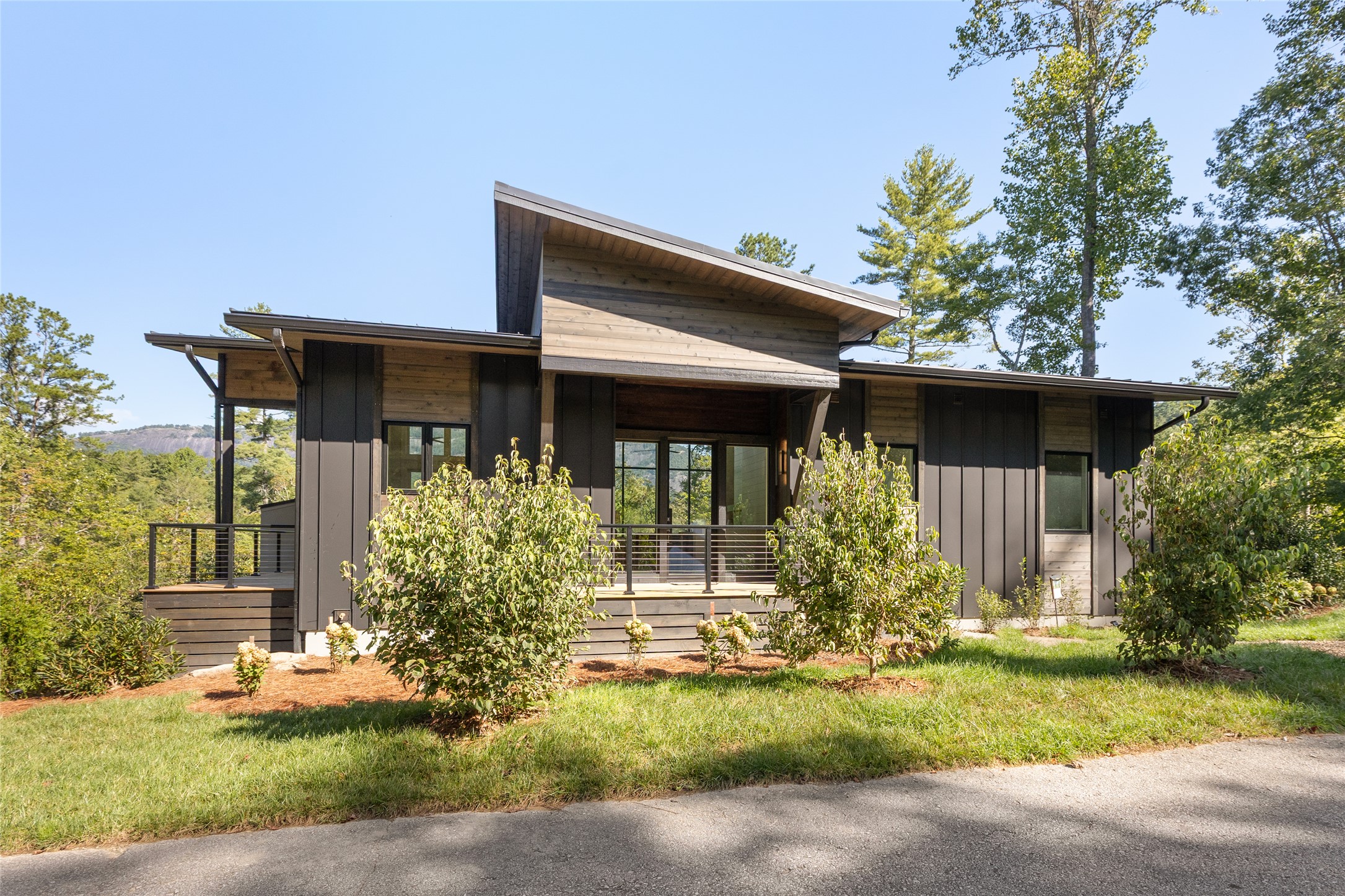 206 Sanctuary View Trail