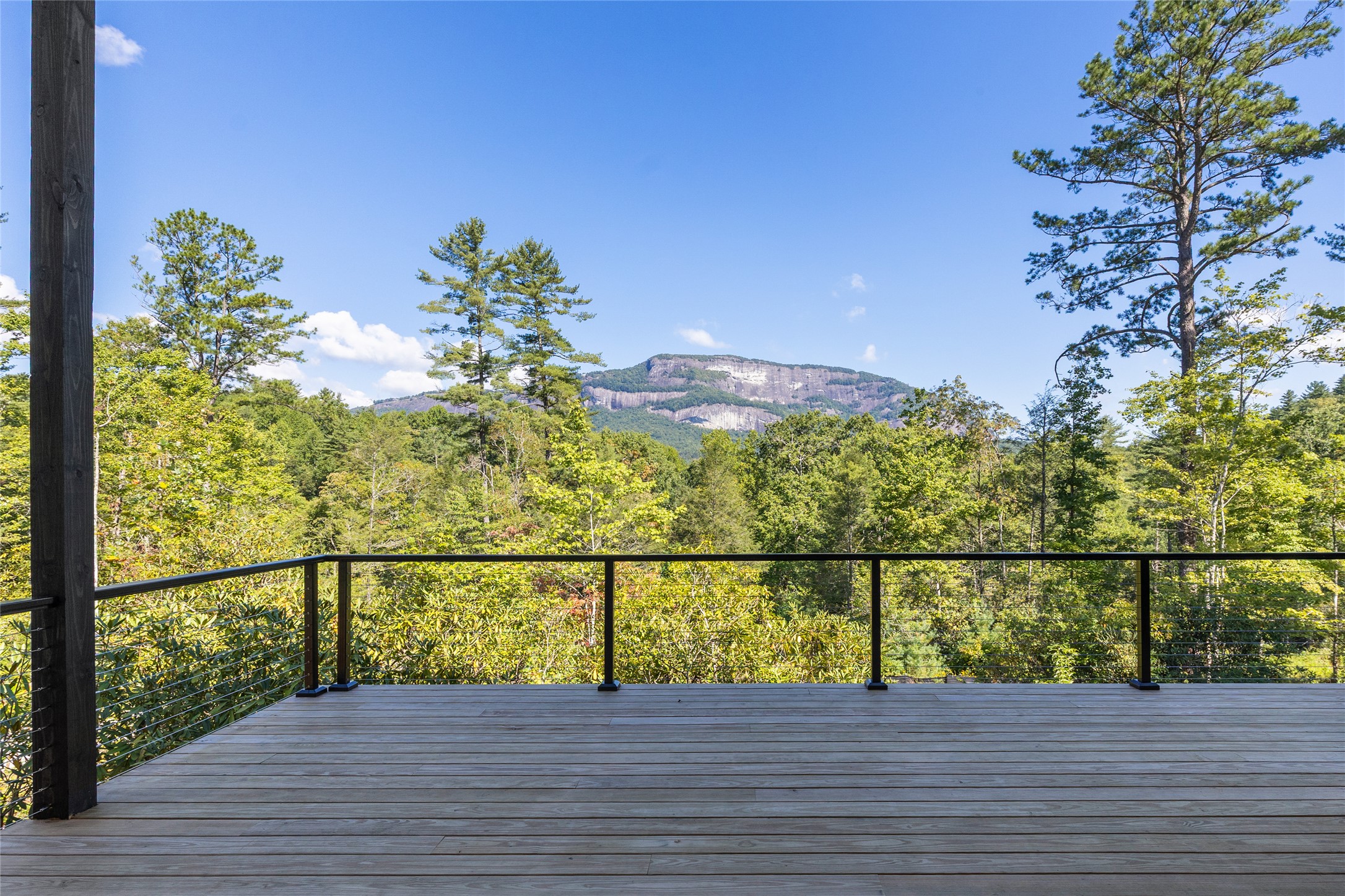 206 Sanctuary View Trail