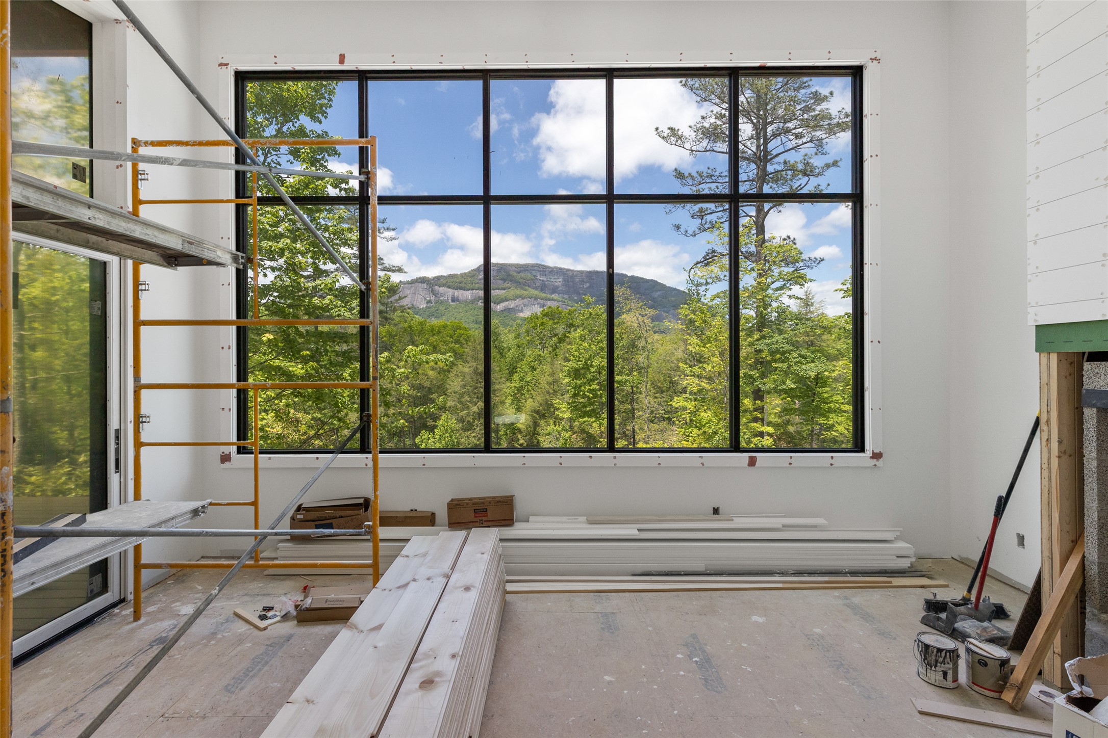 206 Sanctuary View Trail
