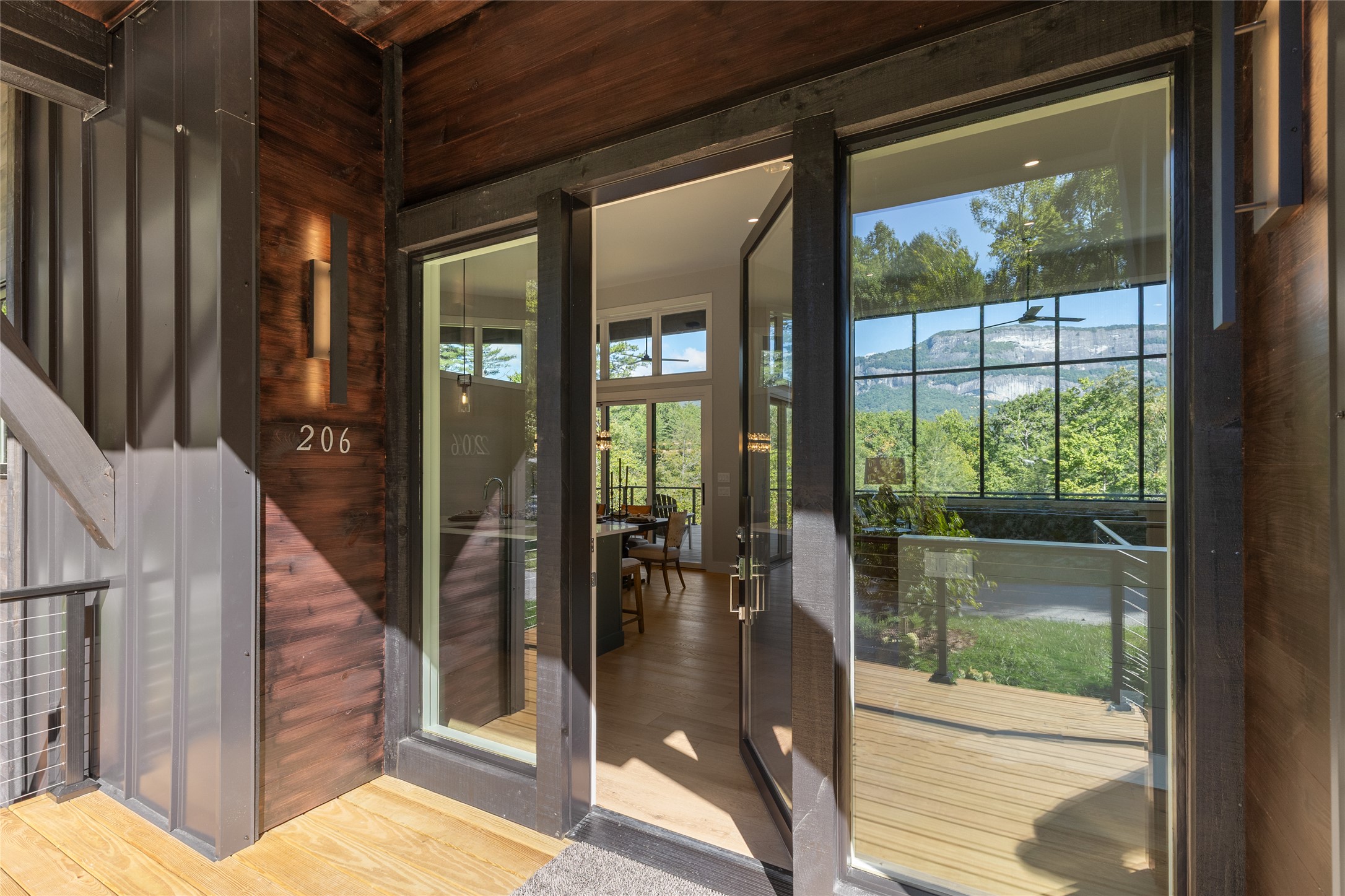 206 Sanctuary View Trail