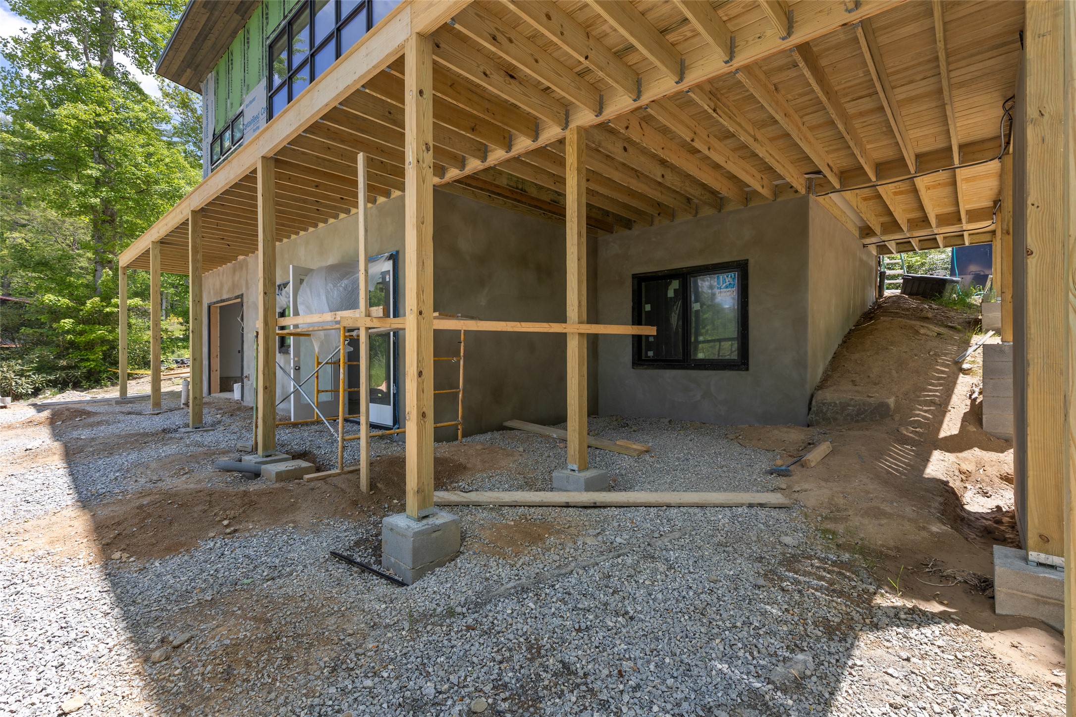 206 Sanctuary View Trail