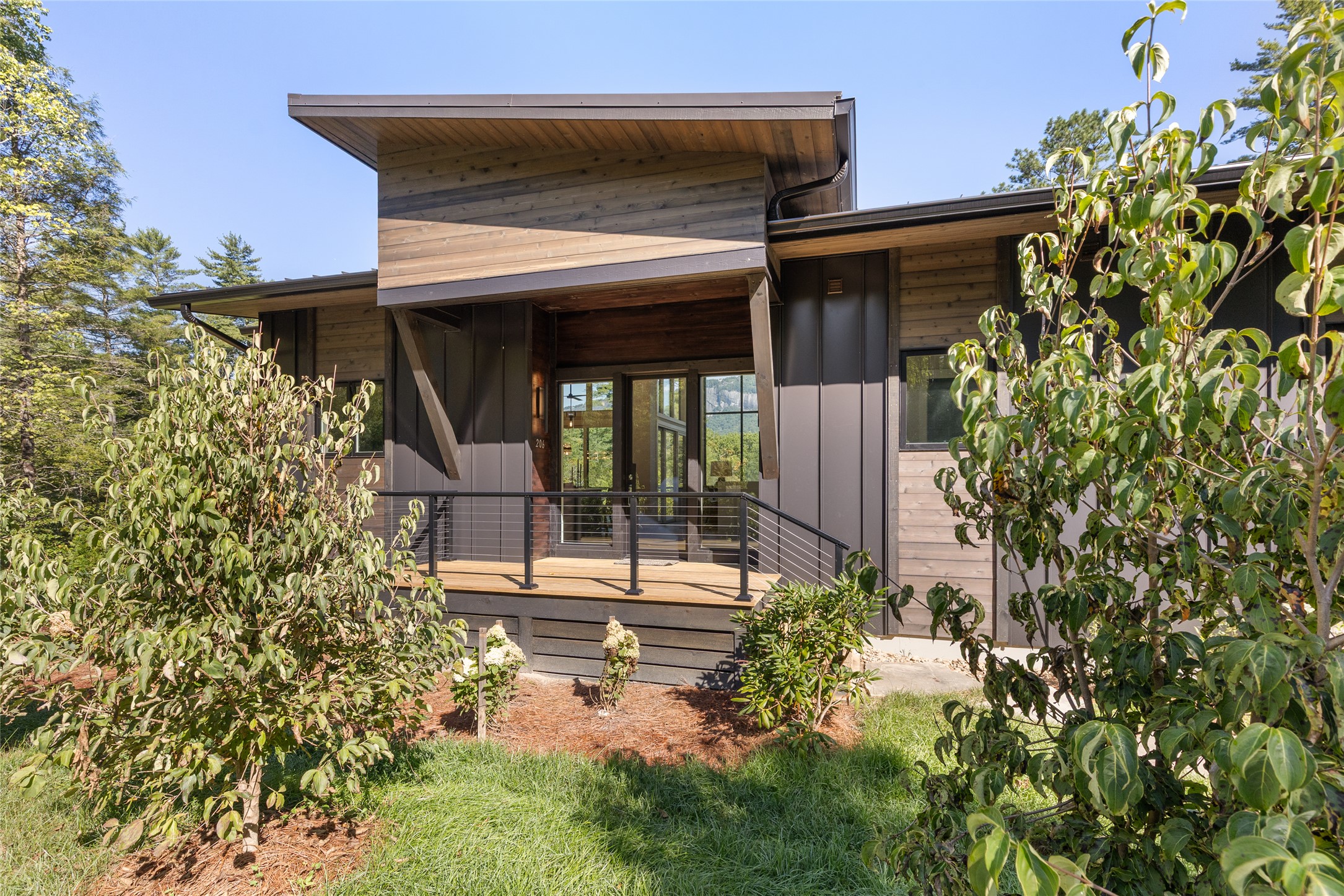 206 Sanctuary View Trail