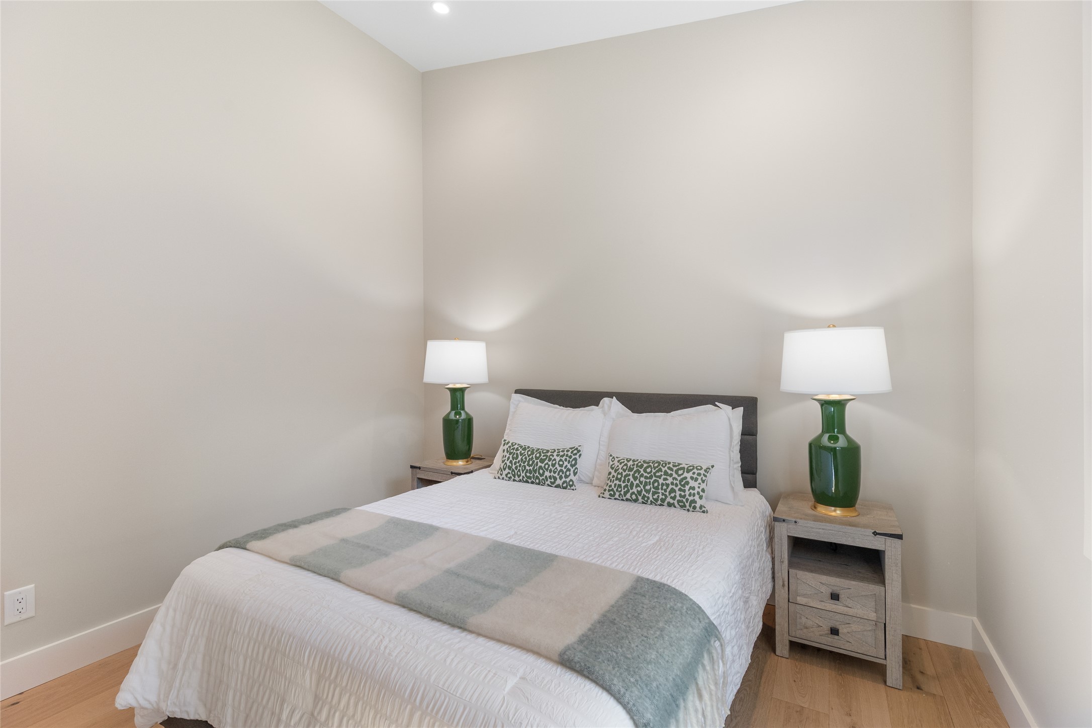 206 Sanctuary View Trail