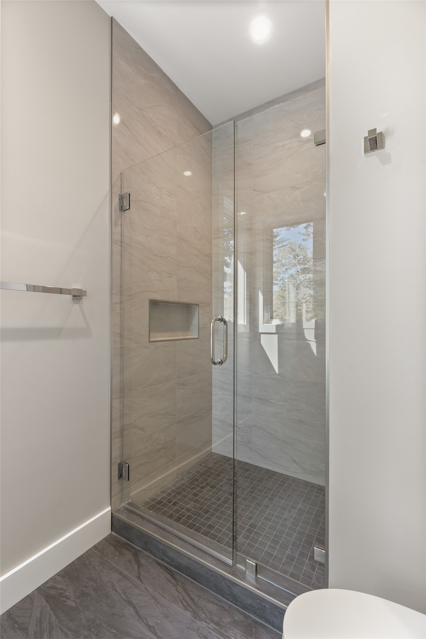206 Sanctuary View Trail