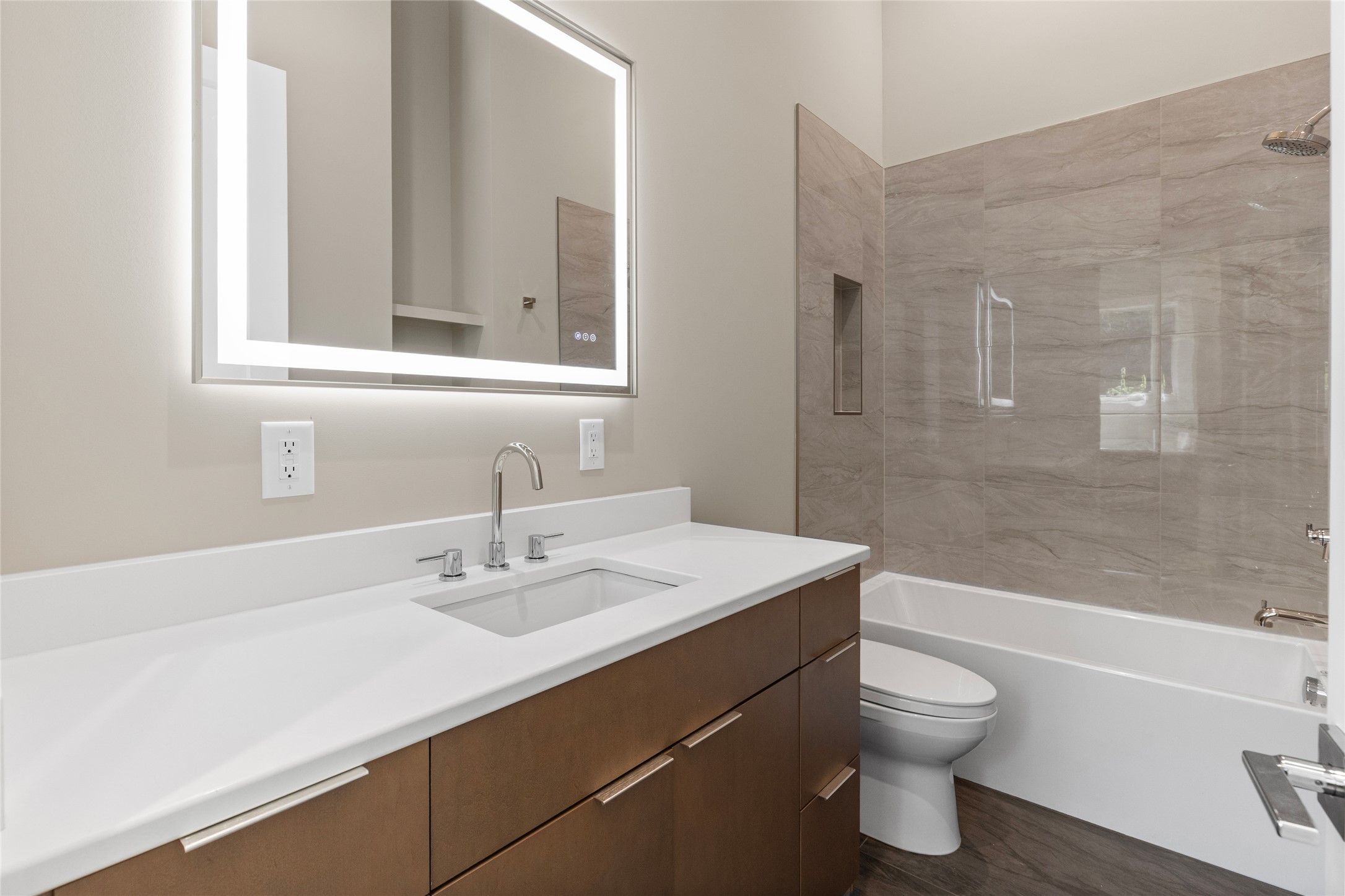 206 Sanctuary View Trail