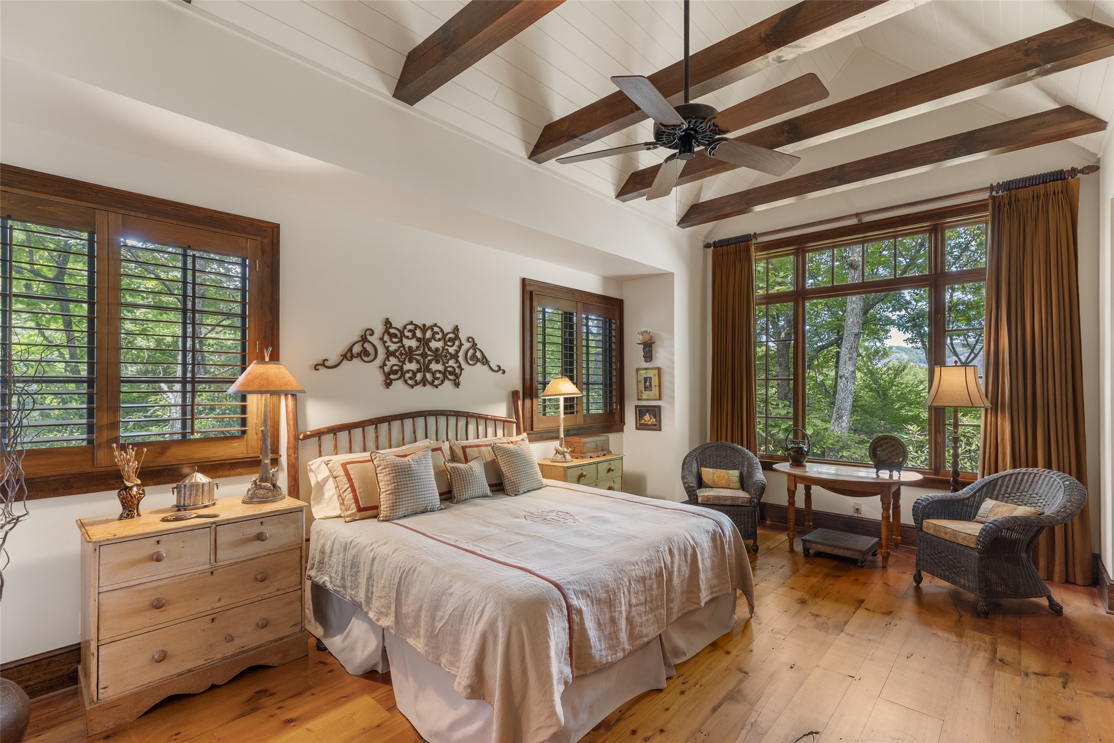 2141 Upper Divide Road