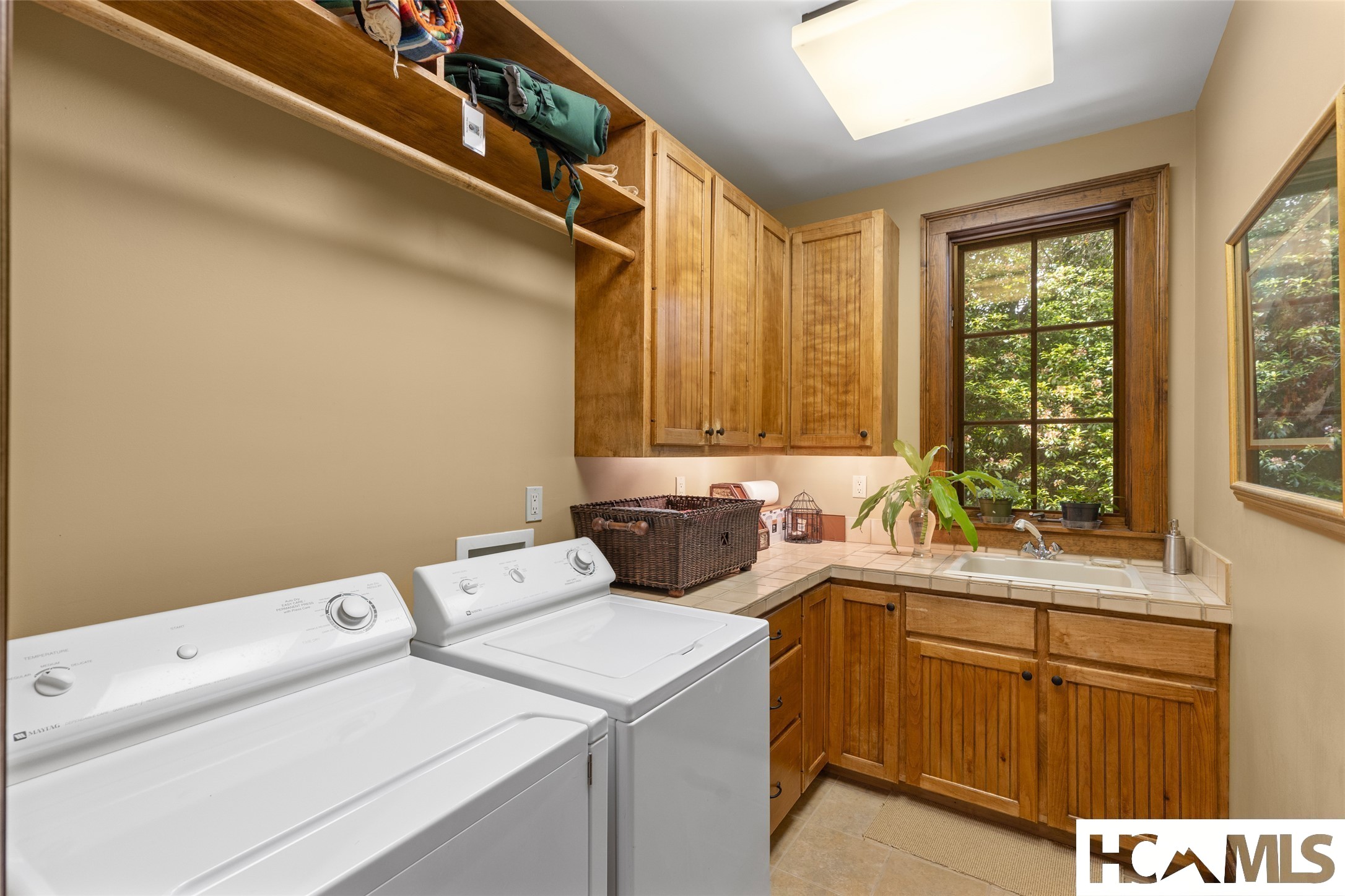 2141 Upper Divide Road