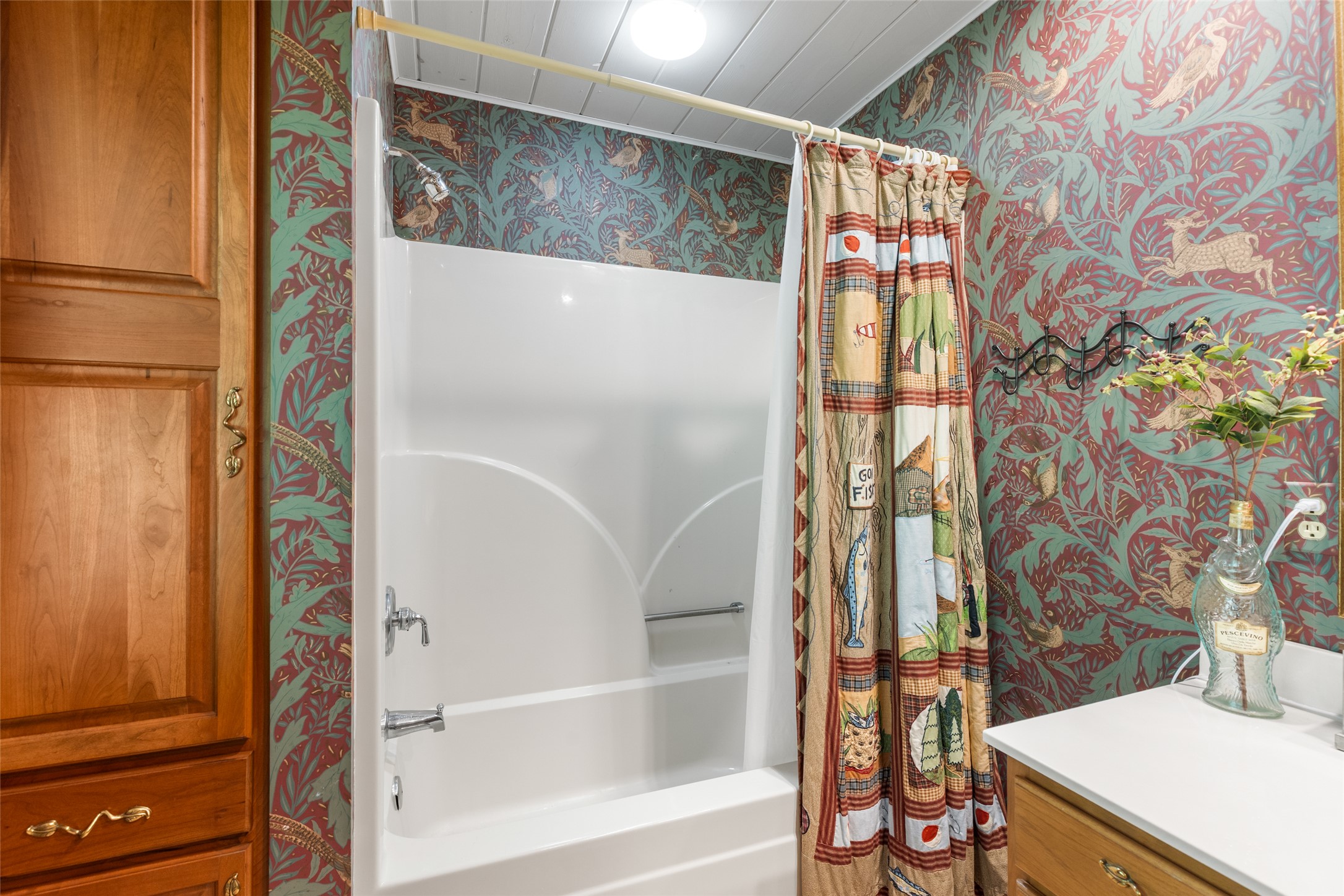 221 Hideaway Trail