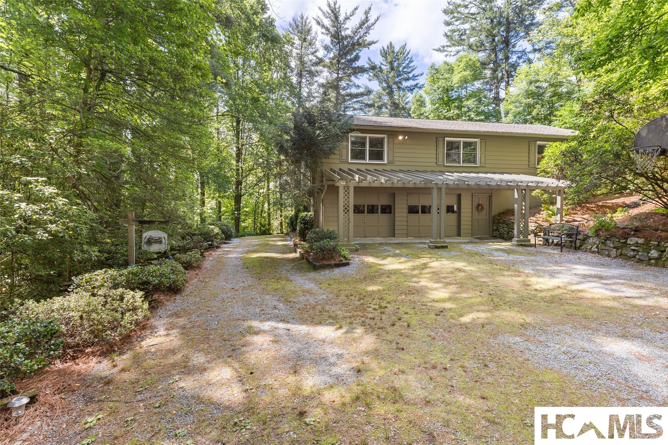 221 Hideaway Trail