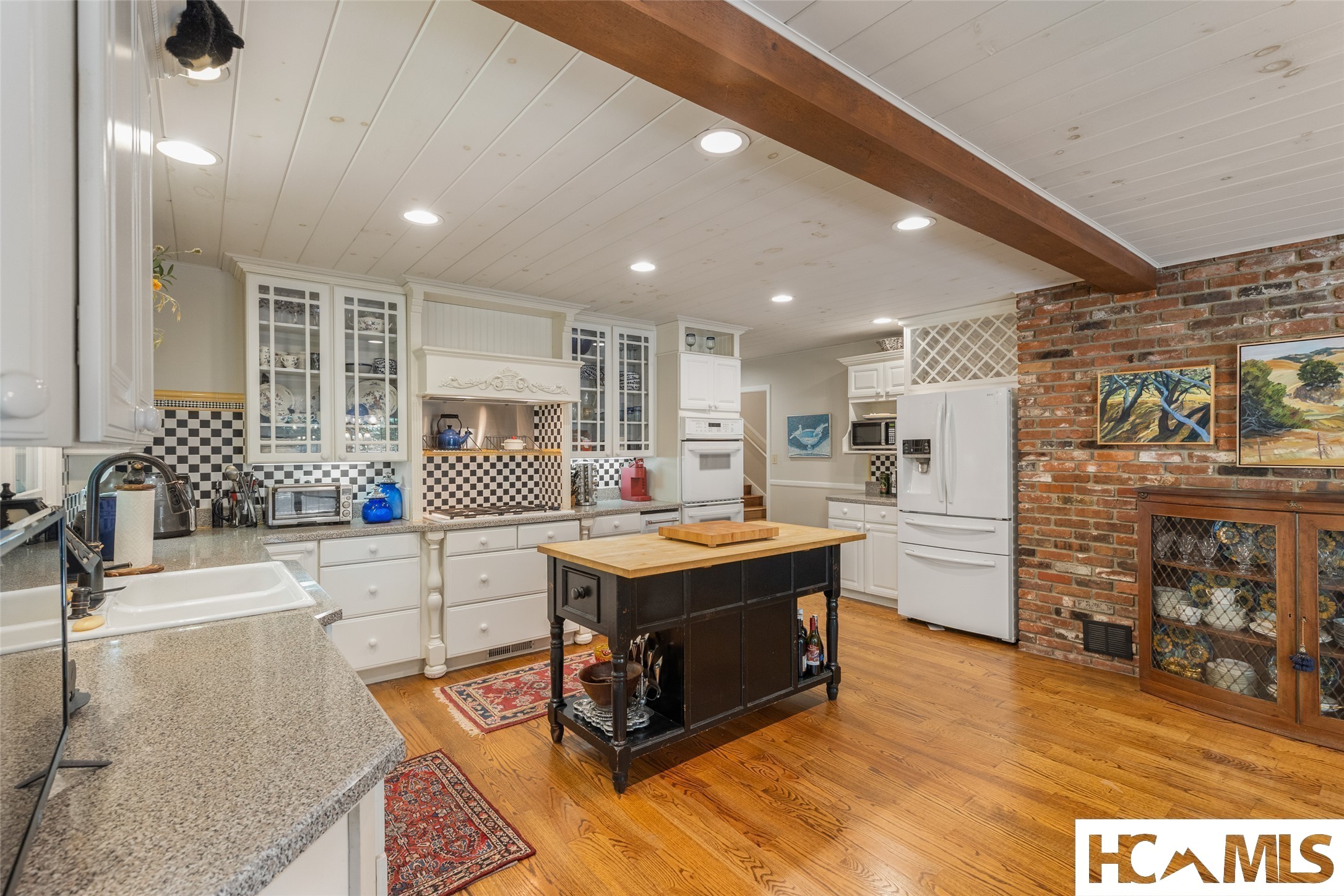 221 Hideaway Trail