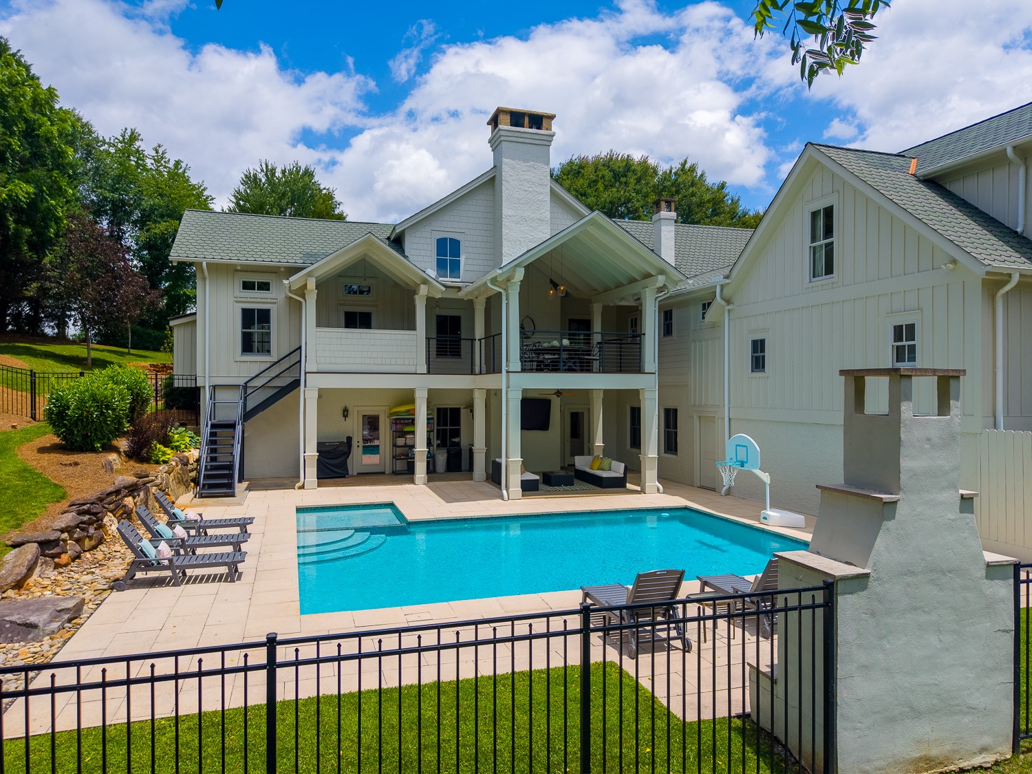 739 Mark Dowdle Road