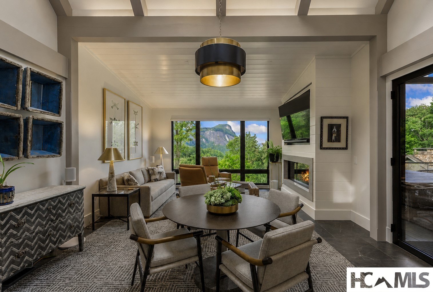 2224 Upper Divide Road