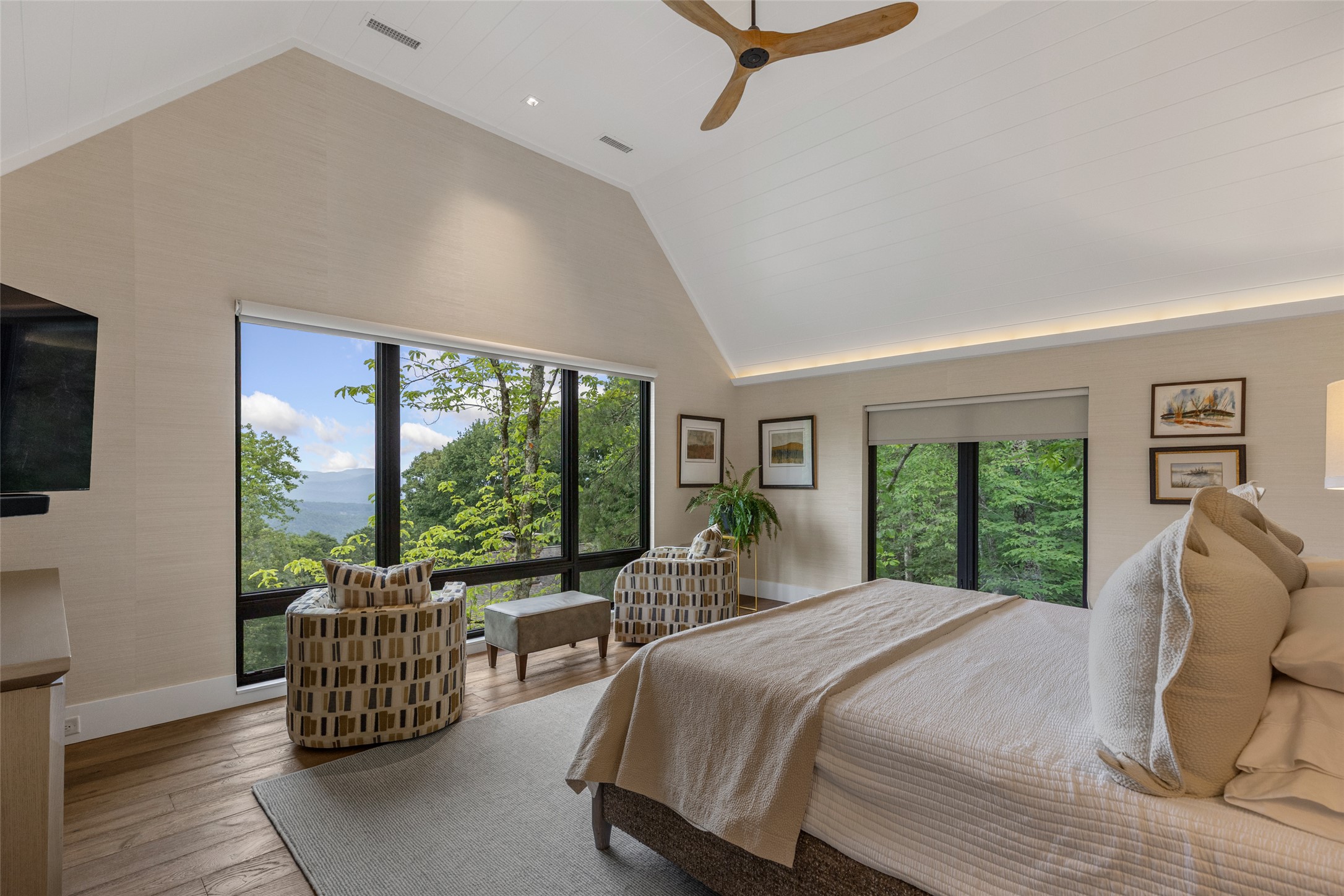 2224 Upper Divide Road