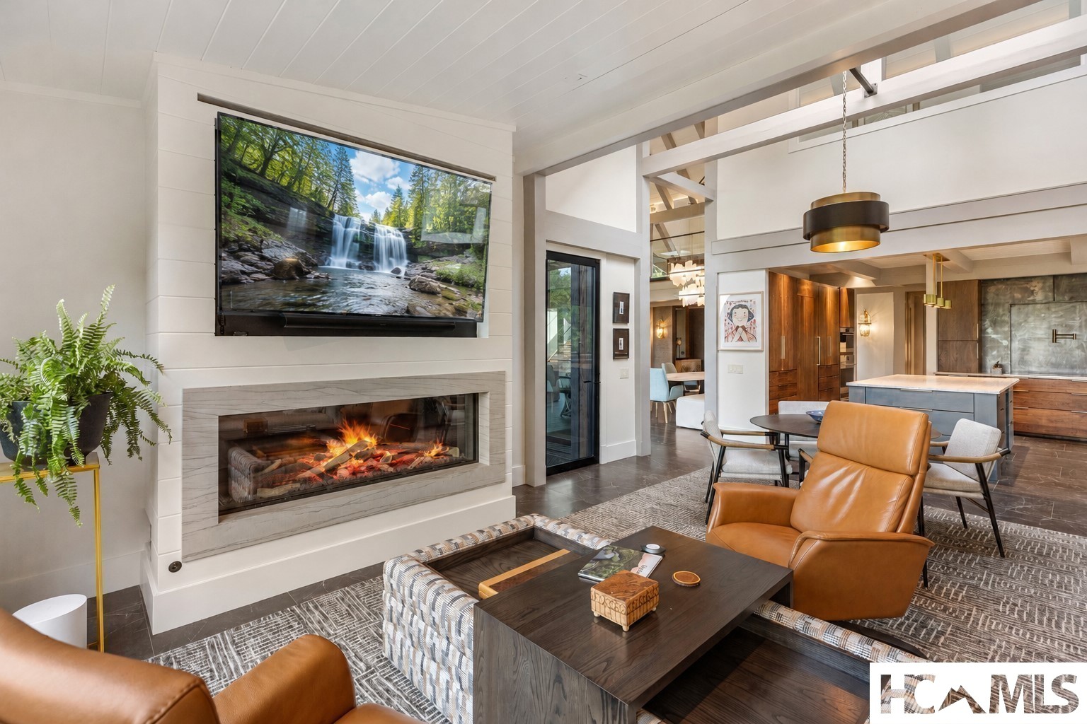 2224 Upper Divide Road