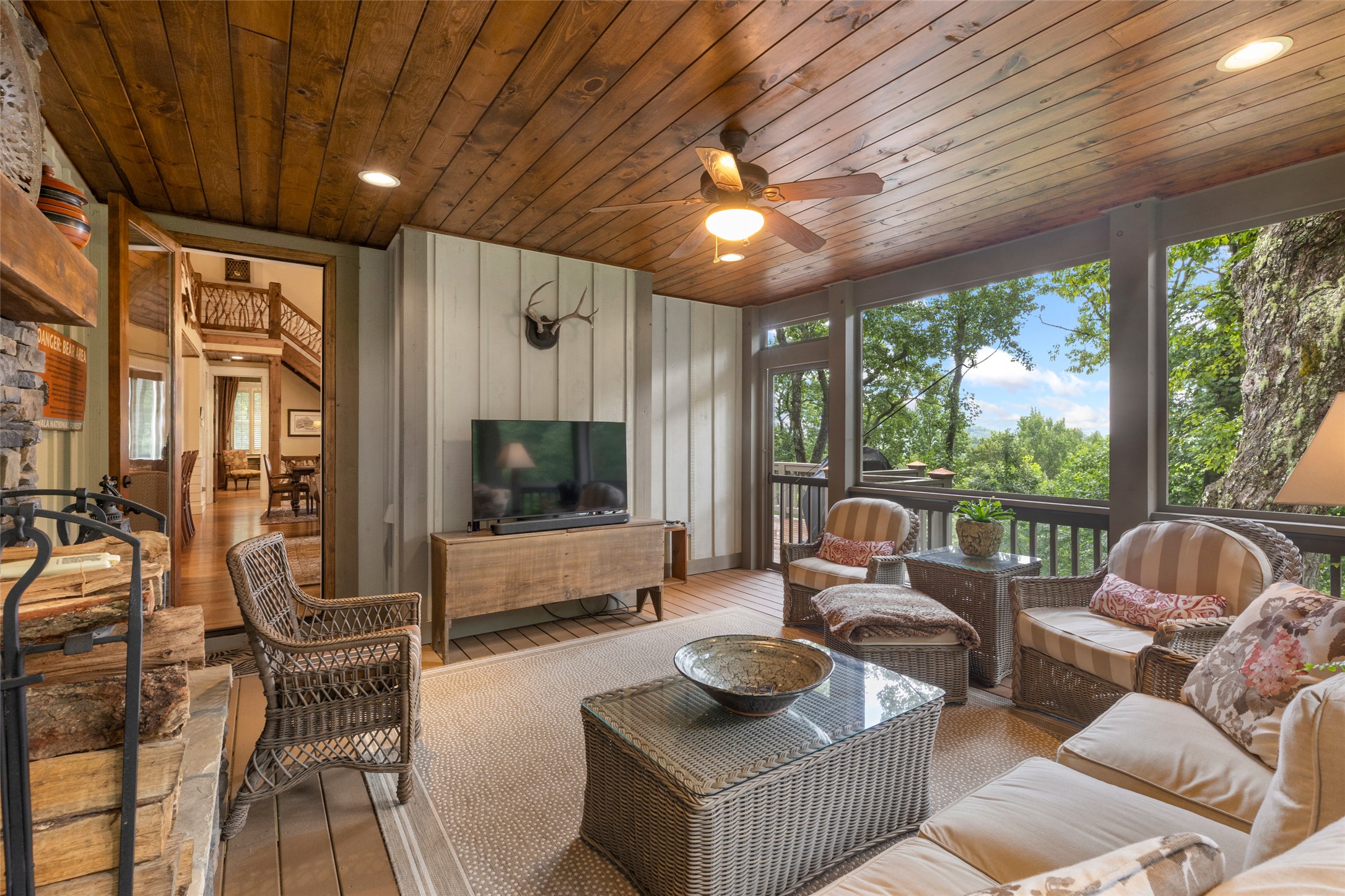 245 Woodland Ridge Drive