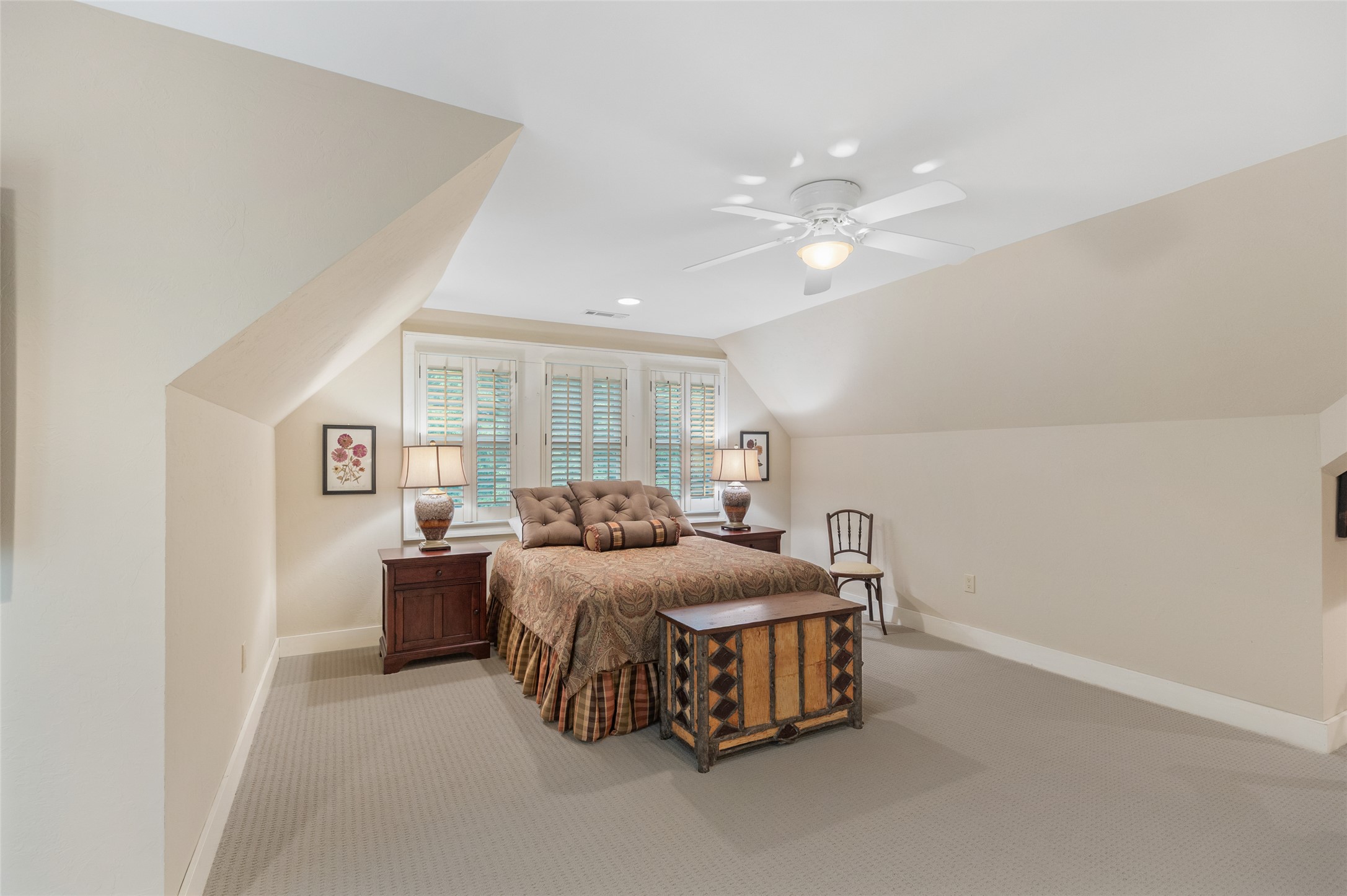 245 Woodland Ridge Drive